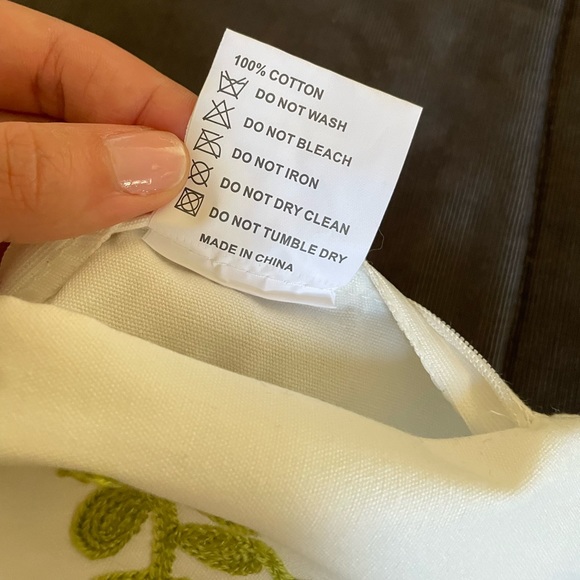 Decorative embroidered pillow case - Picture 7 of 7